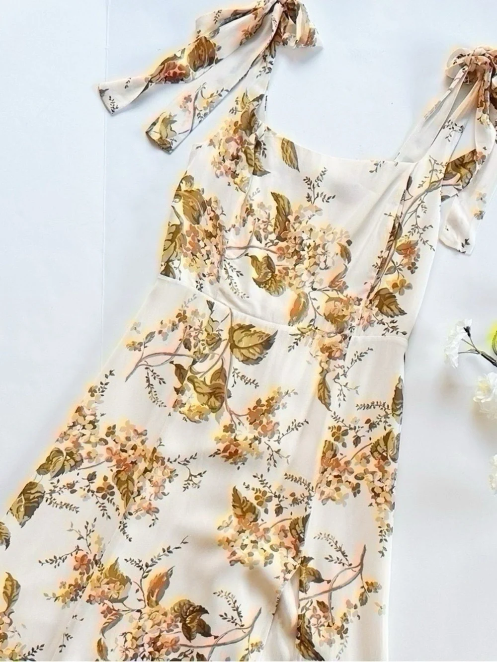 NWOT Women’s Reformation Twilight Floral Midi Dress in Bella - Picture 7 of 12